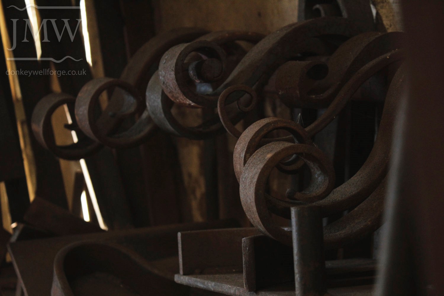donkeywell-forge-blacksmith-gloucestershire-scrolls-tools