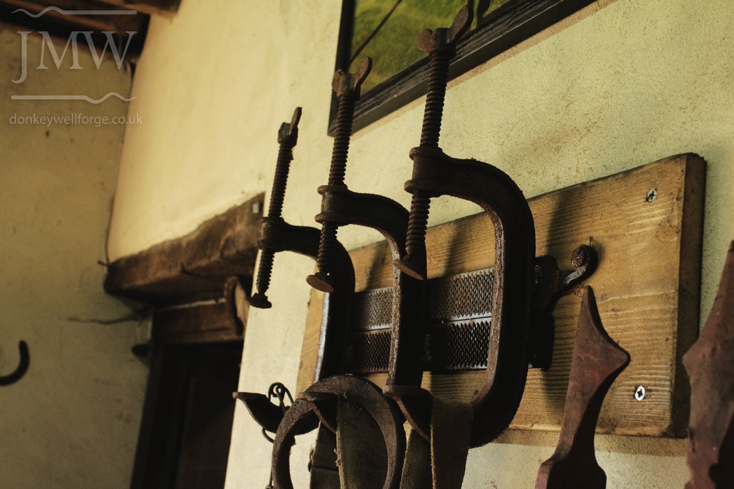 blacksmith-gloucestershire-clamp-rasps-coat-hook