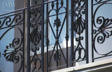 balcony-railings-iron-forge-blacksmith-cheltenham-restoration-lead-castings