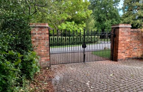 traditional-forged-ornate-driveway-entrance-gates-ironwork-iron-painted-scrollwork-railheads-finials-blacksmith